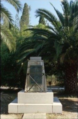 Μνημείο του Μάγερ στο νεκροταφείο ηρώων στο Μεσολόγγι